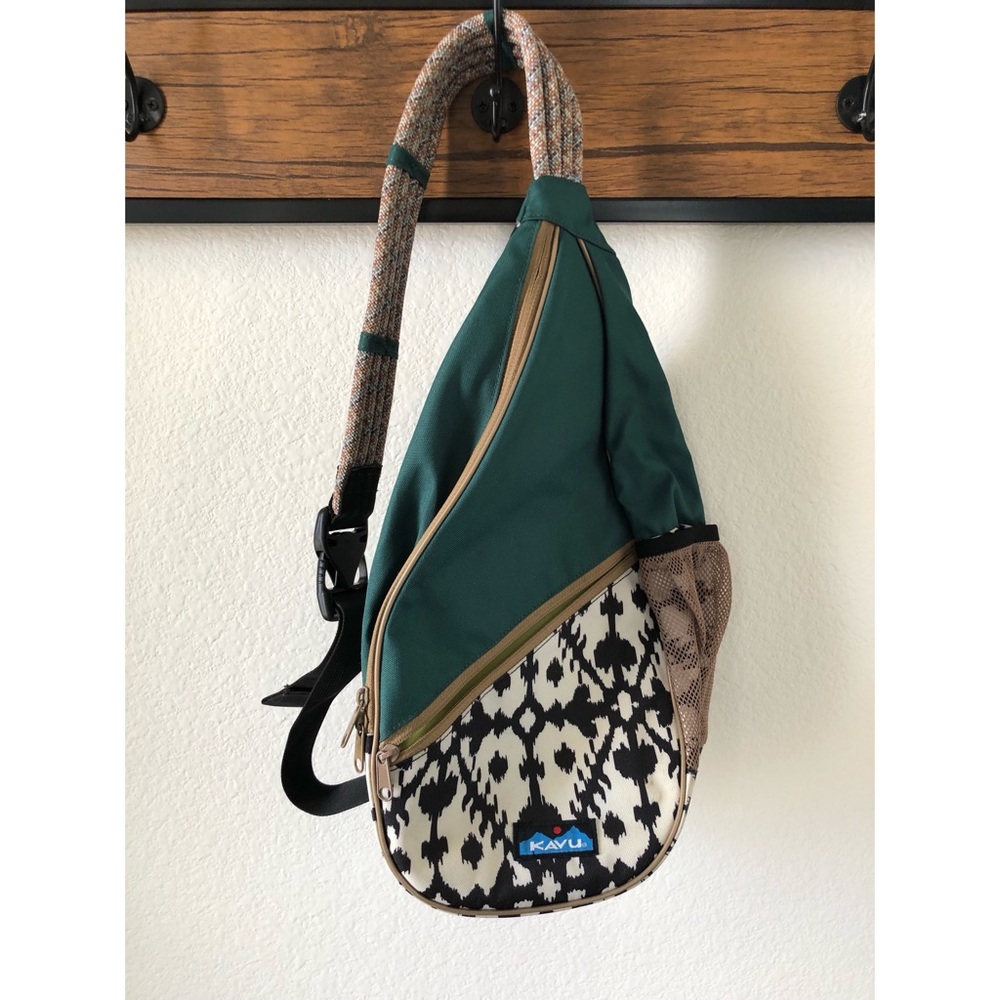 Kavu one shoulder bag